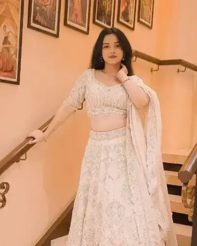 Escort Alipore